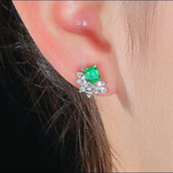 New Sterling silver Diamond Stone Stud Earrings - Picture 3 of 5